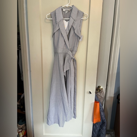 NWT: Diane Von Furstenberg sleeveless striped dress